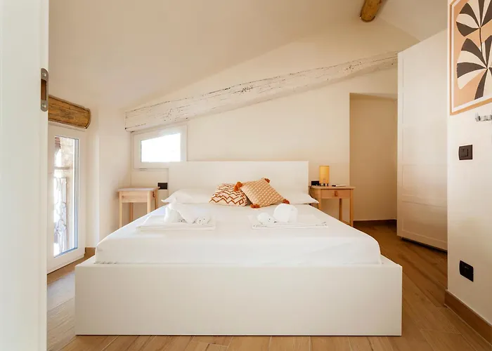 Mansarda Sul Di Apartment *