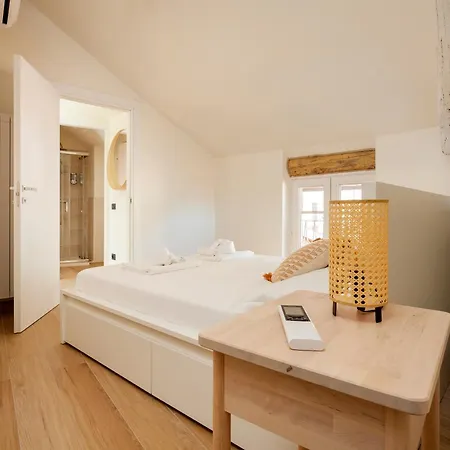 דירה Mansarda Sul Di קומו