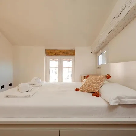 דירה Mansarda Sul Di קומו